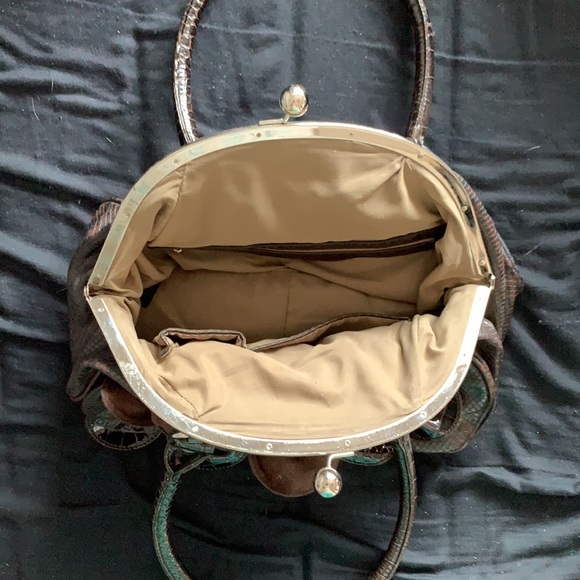 🌸 CHARMING CHARLIE Floral Shoulder Bag 🌸 - Picture 4 of 8